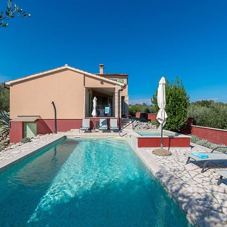 Villa Nona Marija Sveti Lovreč Pazenatički Extérieur photo