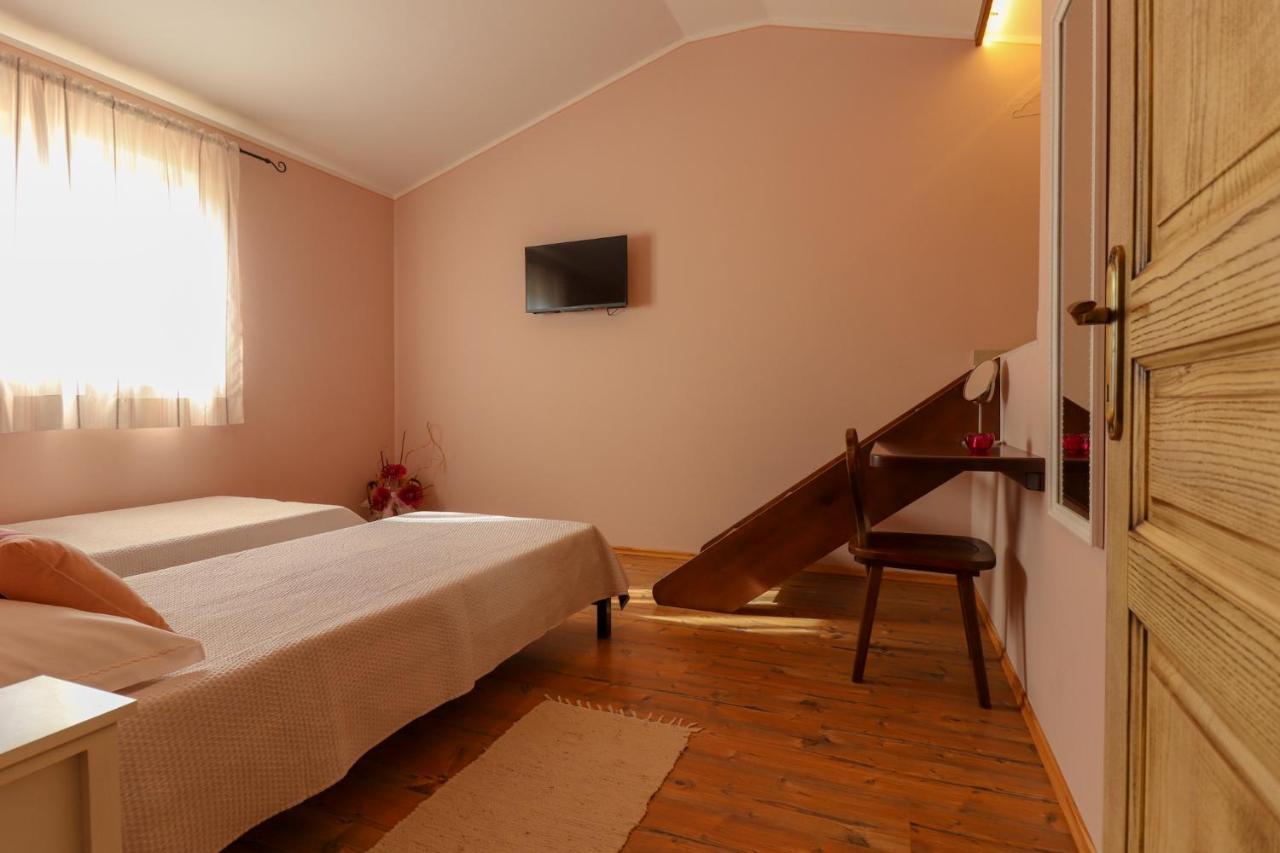 Villa Nona Marija Sveti Lovreč Pazenatički Extérieur photo