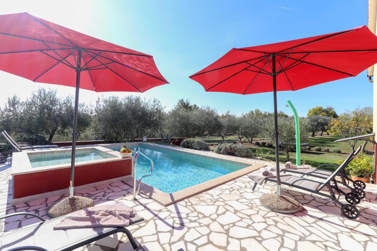 Villa Nona Marija Sveti Lovreč Pazenatički Extérieur photo
