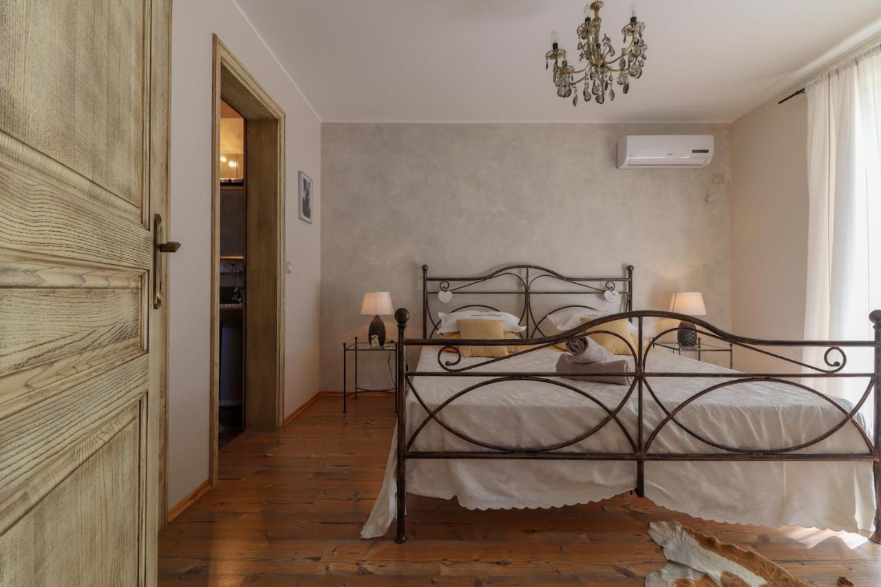Villa Nona Marija Sveti Lovreč Pazenatički Extérieur photo